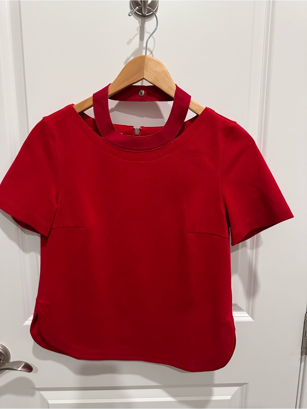 Akris PuntoChic Red Short-Sleeve Cutout Neck Tee